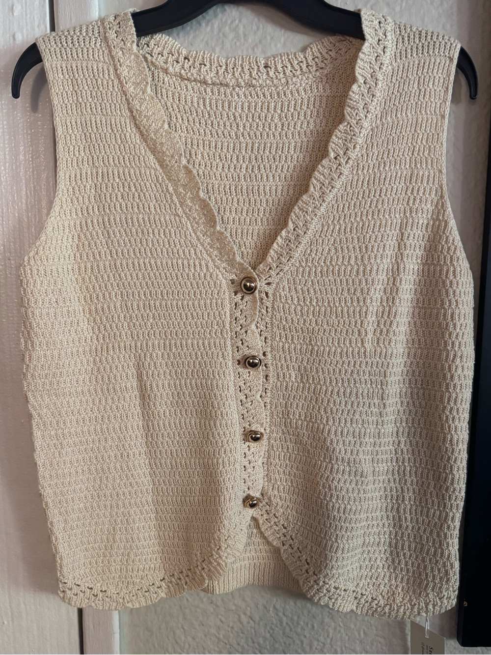 Crochet V-Neck Button-Front Cream Tank Top